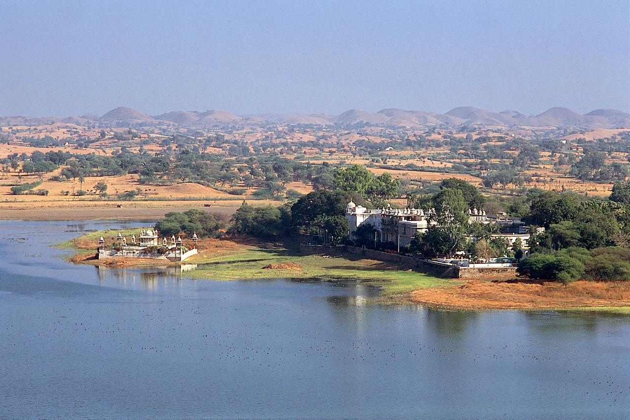 Udai Bilas Palace Hotel Dungarpur Exterior photo